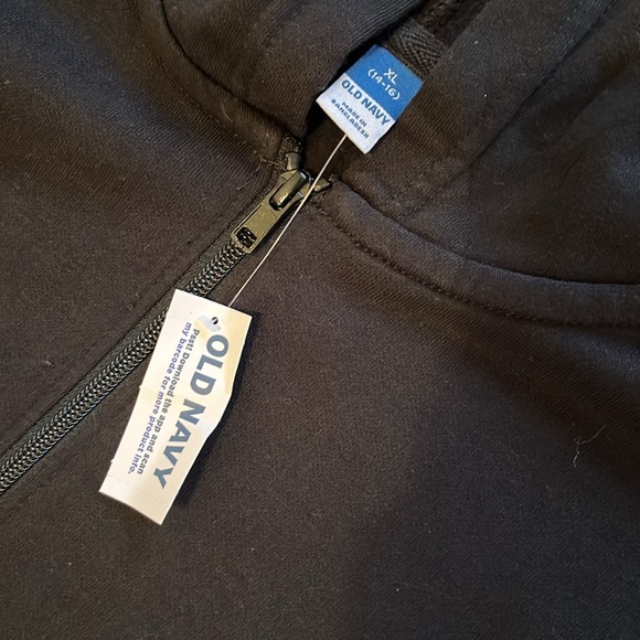 Old Navy Girls 2 piece black sweatershirt & jogger set - Picture 4 of 6